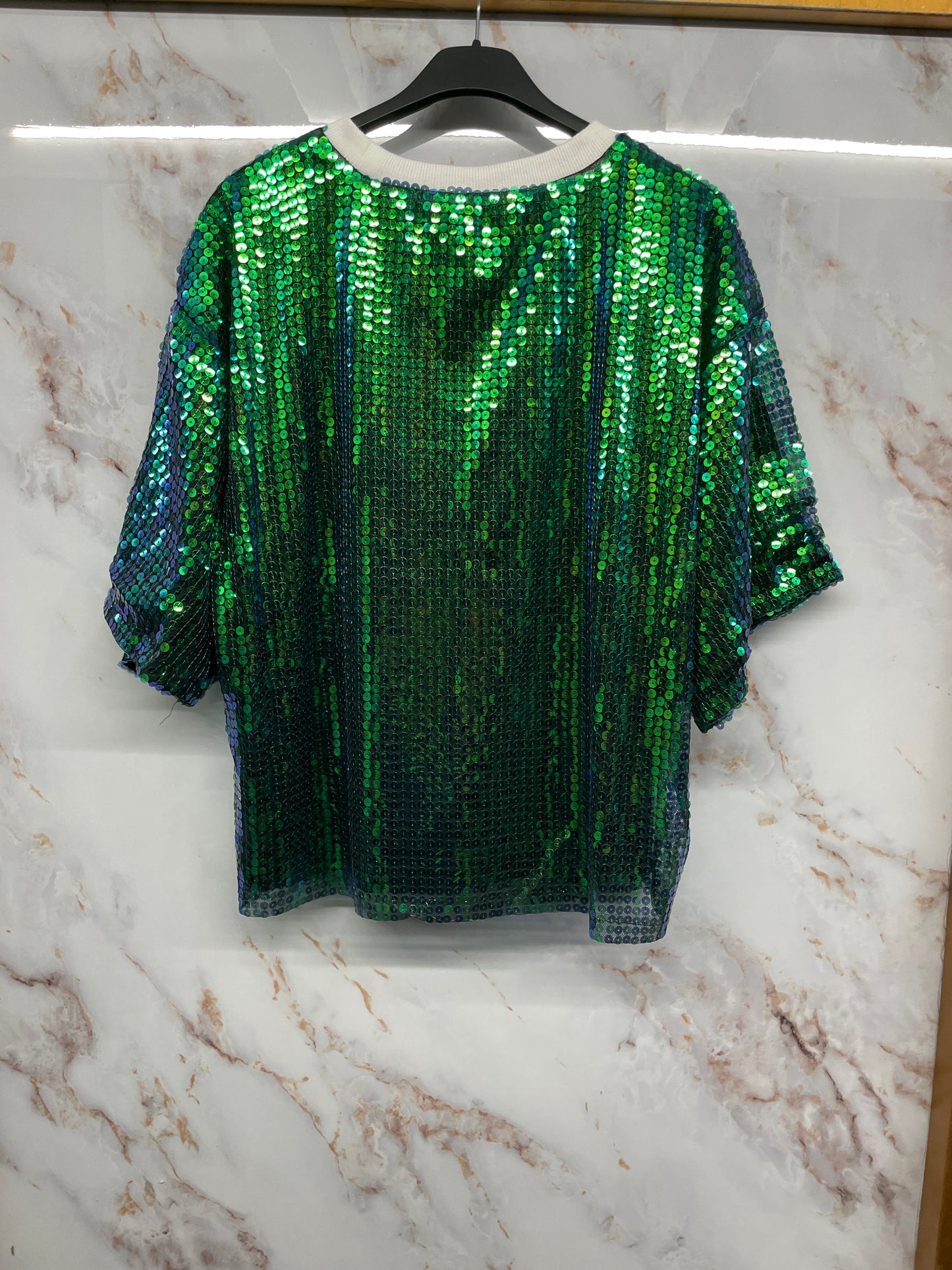 Top paillettes verde