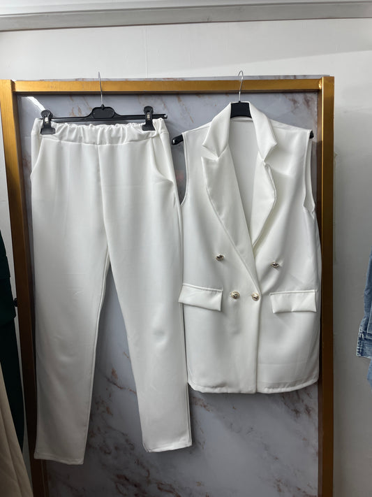 Completo bianco e oro