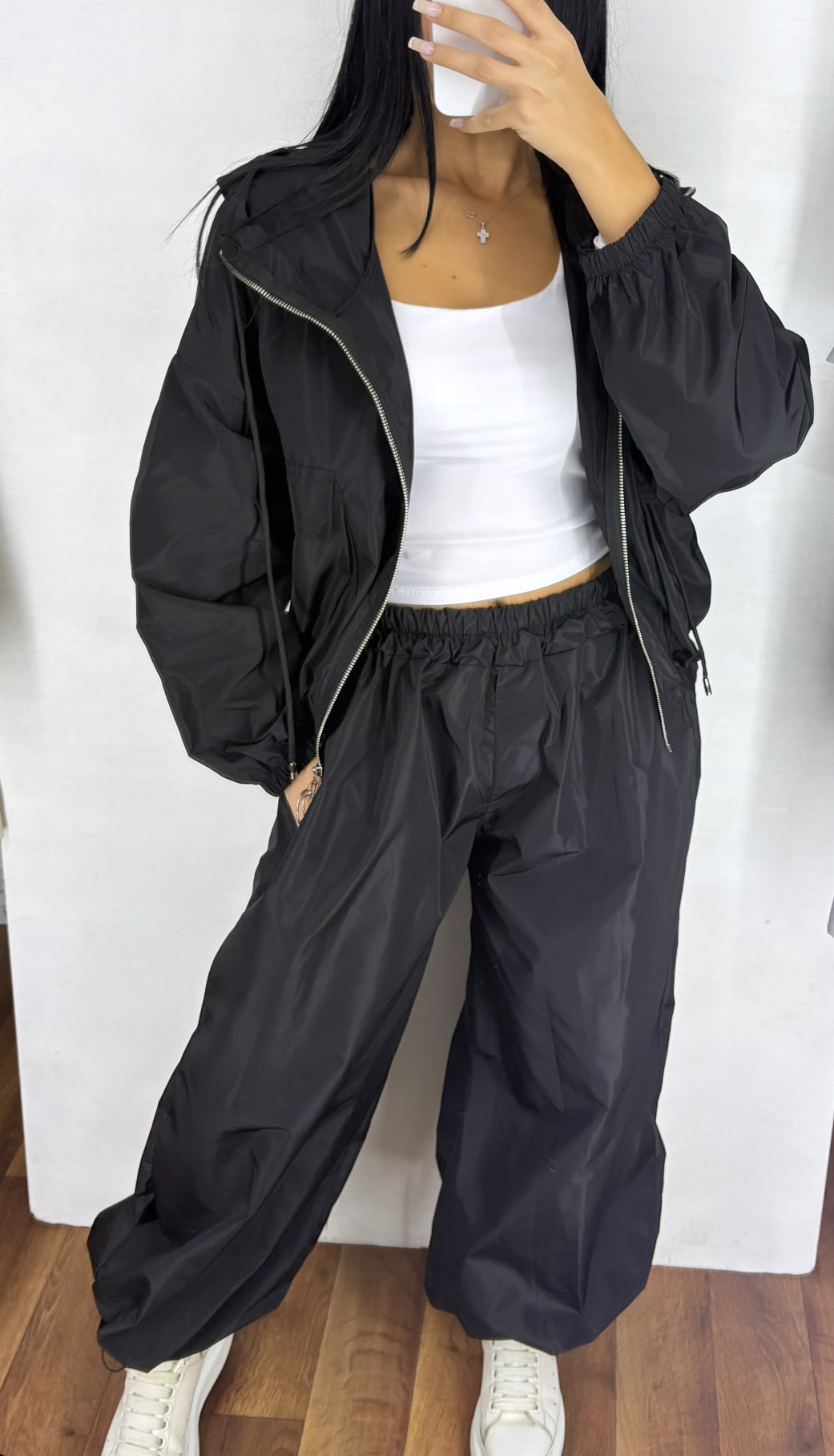 Tuta OVERSIZE in tessuto tecnico 3 COLORI